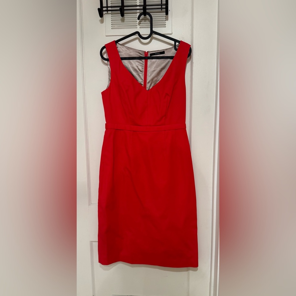 Elegant Red Sleeveless Sheath Dress - Size 6 - Picture 2 of 5